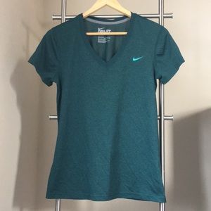Nike DriFit Tee Size M